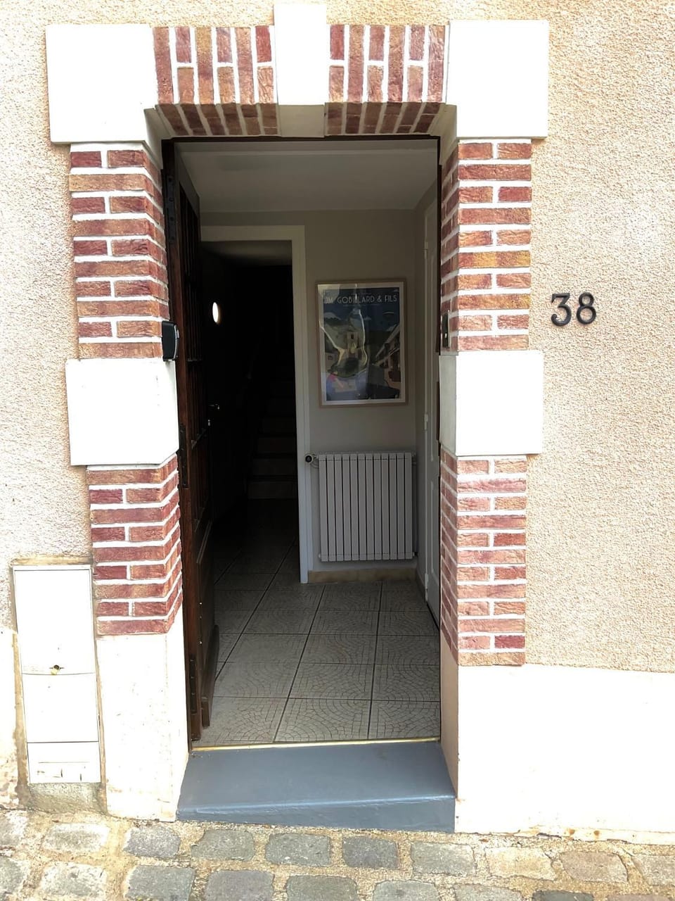 Facade/entrance