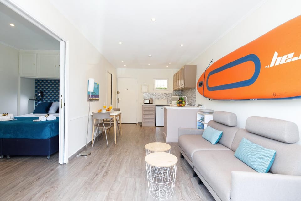 Les 3 Palmiers YourHostHelper Apartment in Cannes