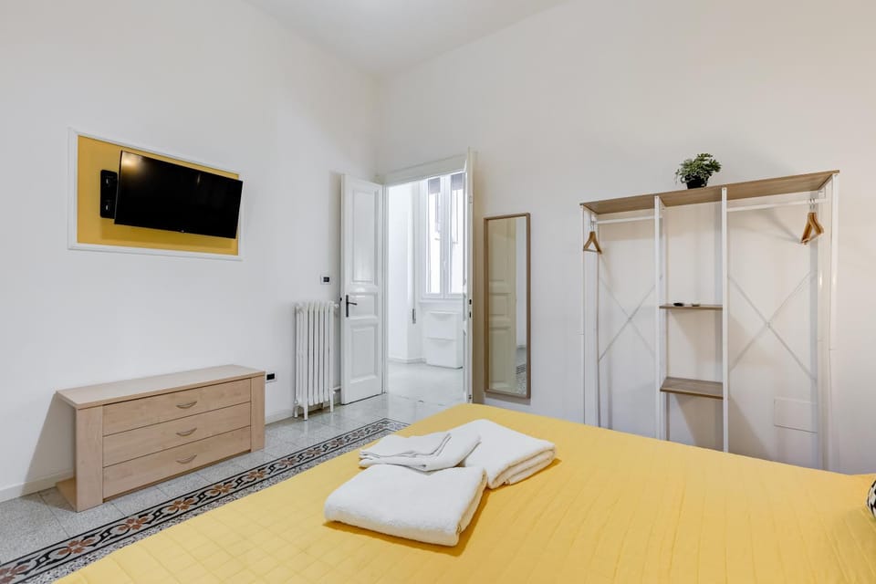TV and multimedia, Bedroom, towels