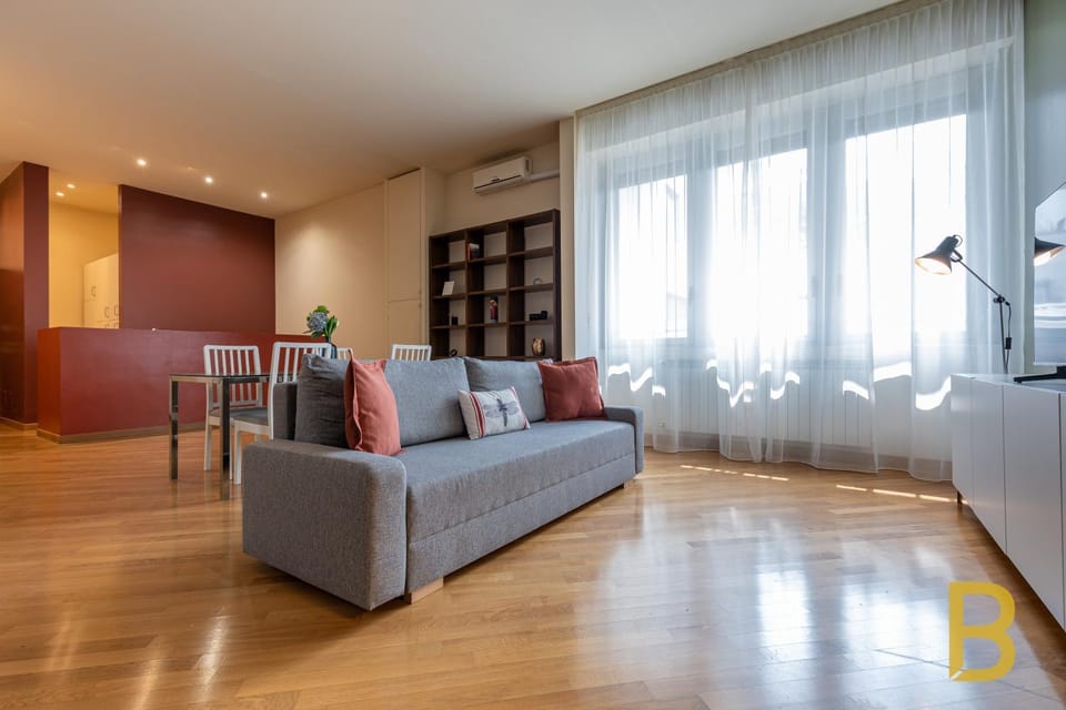TV and multimedia, Living room, Seating area, Dining area, kitchen, air conditioner