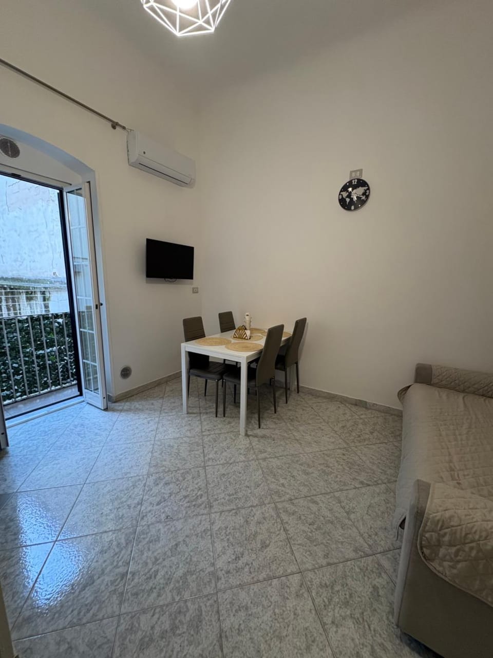 Newhouse CLASS Apartment in Bari