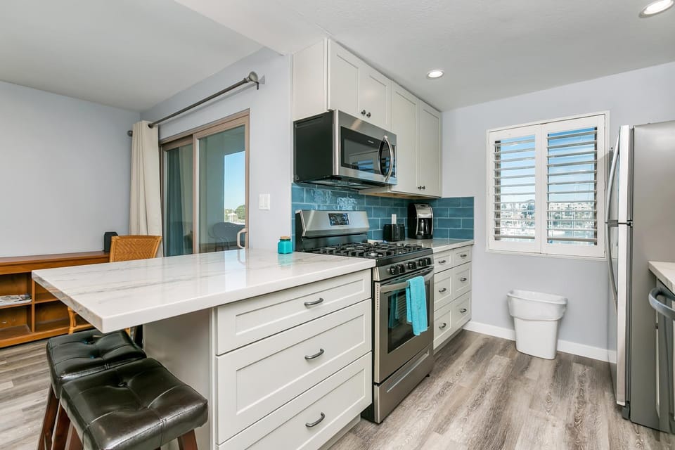 308B - Beautiful Harbor Ocean Retreat House in Oceanside