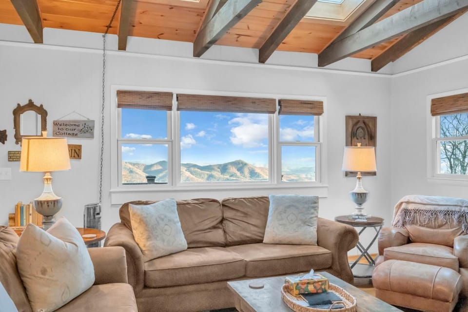 Head In The Clouds House in Watauga