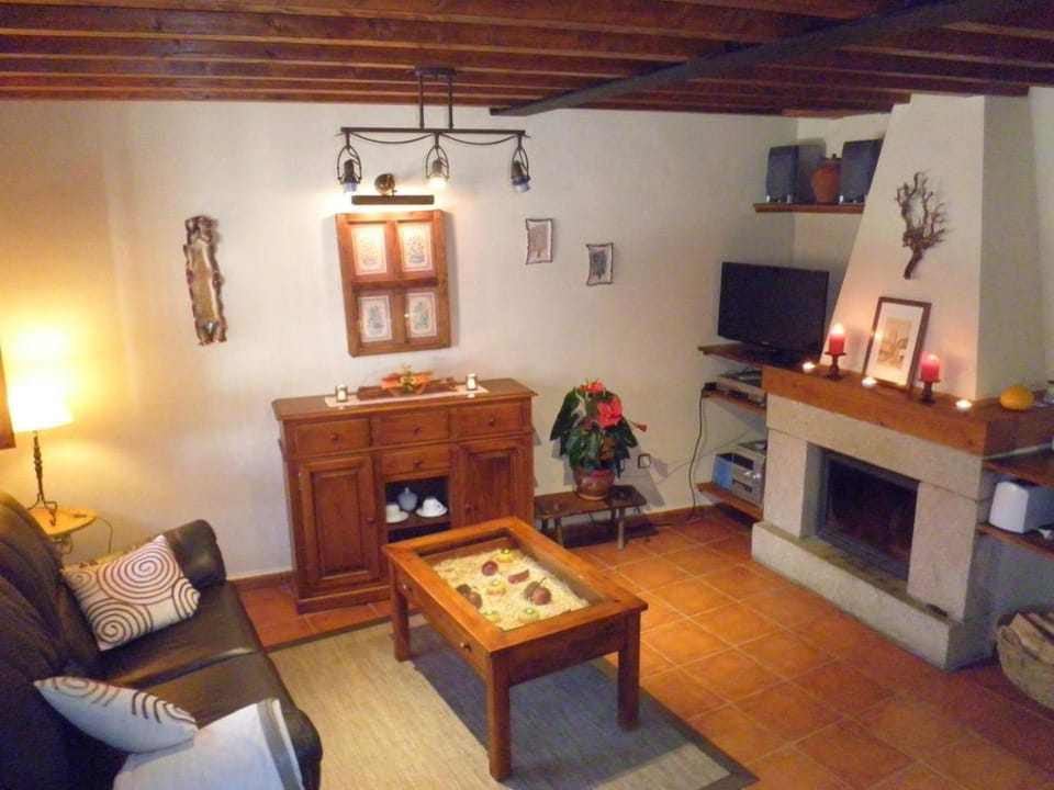 TV and multimedia, Living room, flat iron