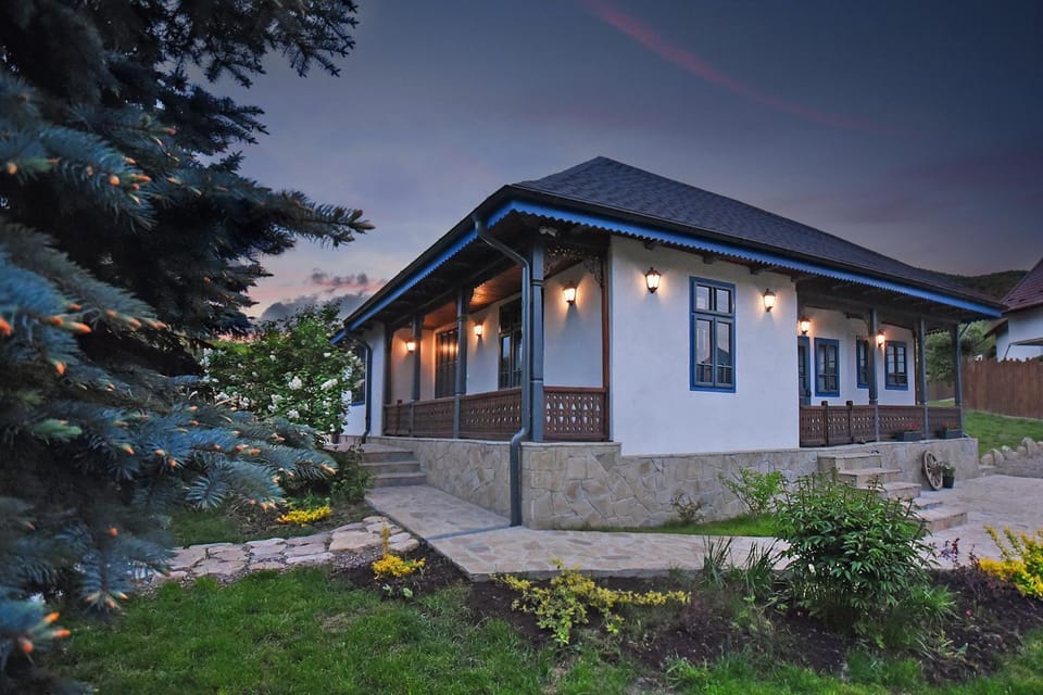 Property building, Garden, Garden view