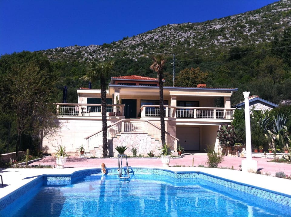 Villa Pax Maris Villa in Dubrovnik-Neretva County