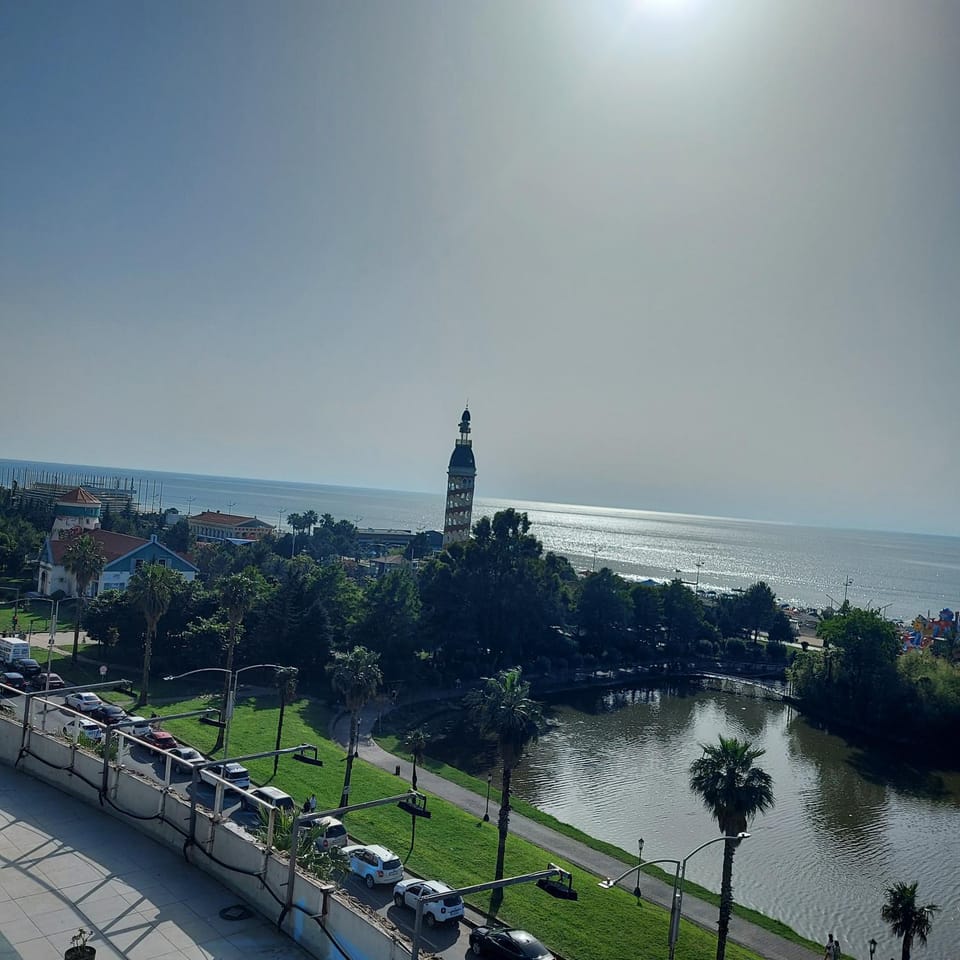sea view 1line with balcony Apartment hotel in Batumi