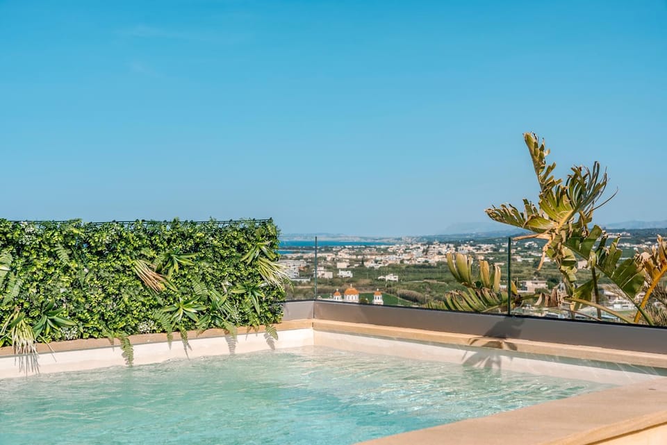 Day, Natural landscape, Pool view, Sea view, Swimming pool, Swimming pool