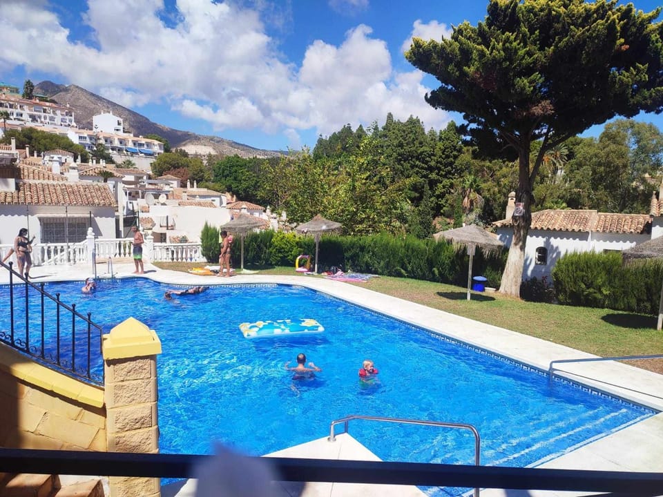 Villa Marisol - Entire Apartment, Pool & Beach Apartment in Benalmadena