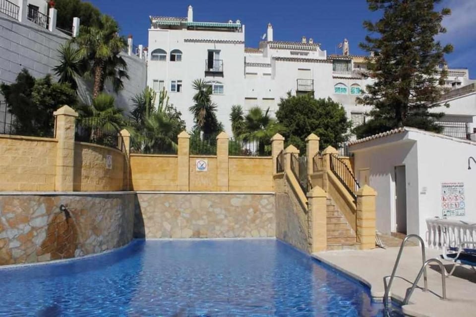 Villa Marisol - Entire Apartment, Pool & Beach Apartment in Benalmadena