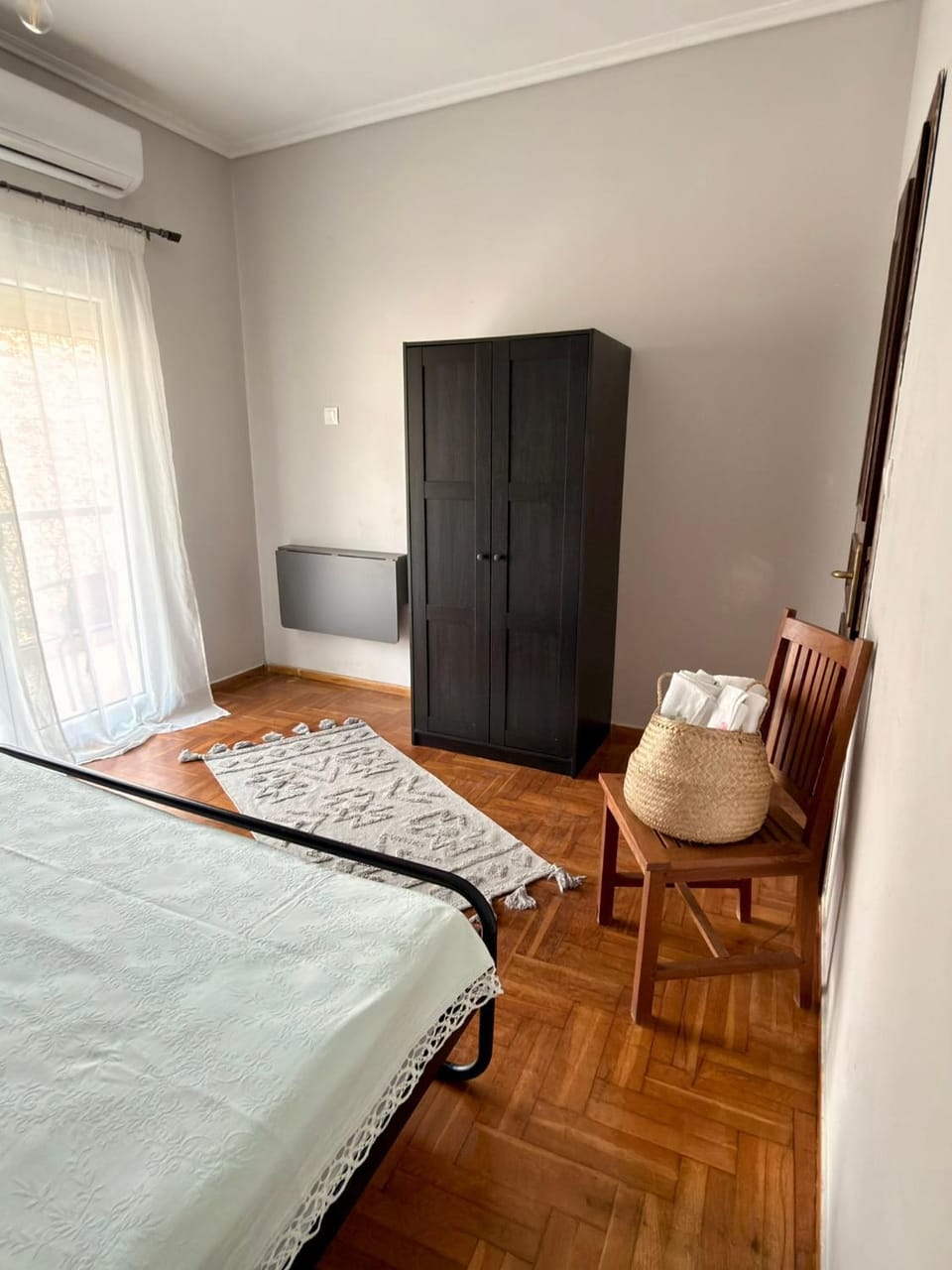 Bedroom, wardrobe