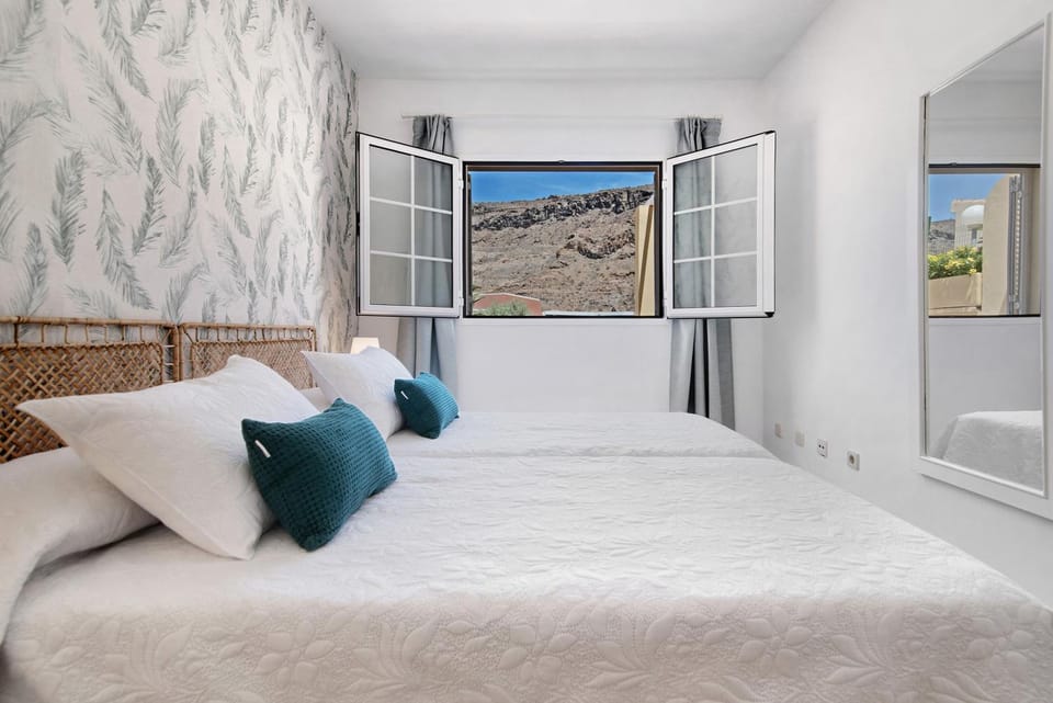 Living room, Bedroom