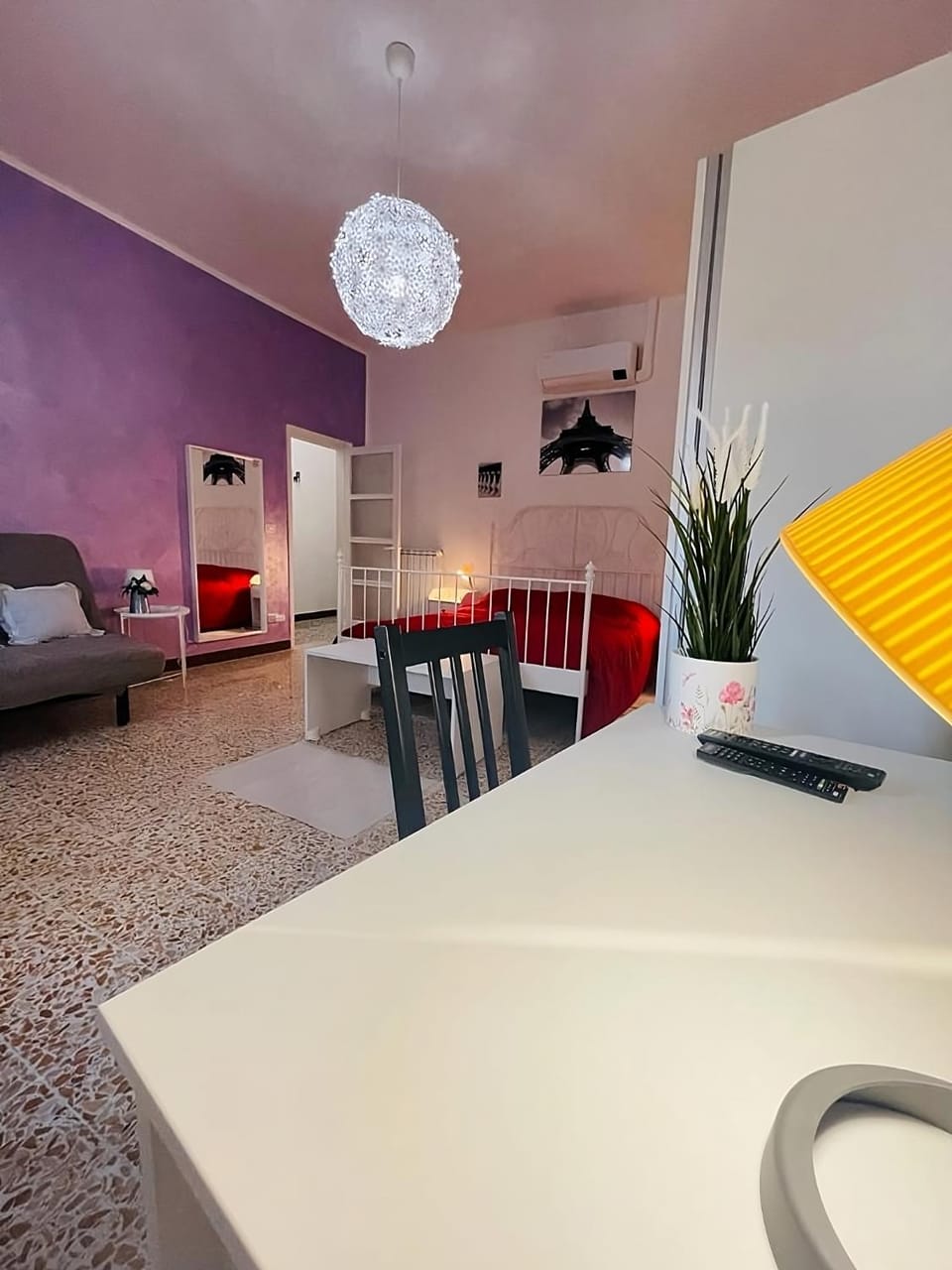 Photo of the whole room