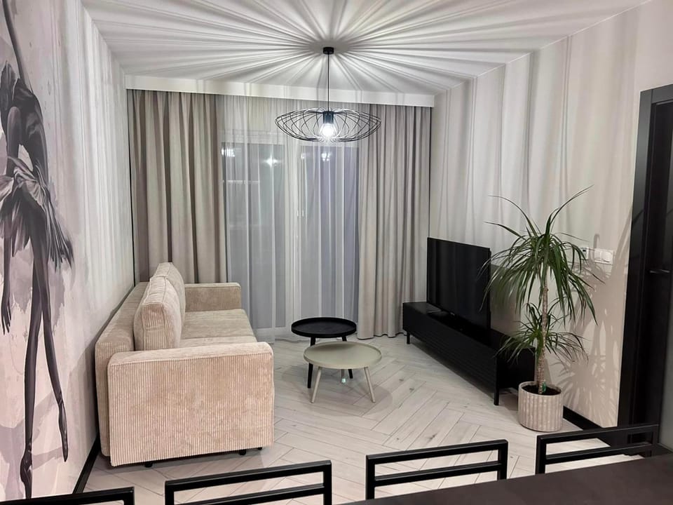 BoleslaviaApartments - Apartament Arte - air conditioning, parking free, EV Apartment in Lower Silesian Voivodeship