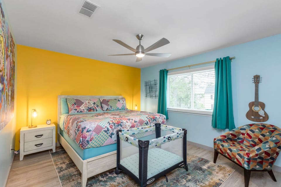 Retro - Arcade Home, Kids, Dogs, Grill, & Beach! House in Wright