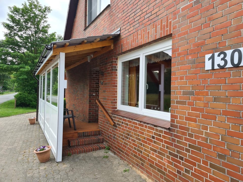 Property building, Street view