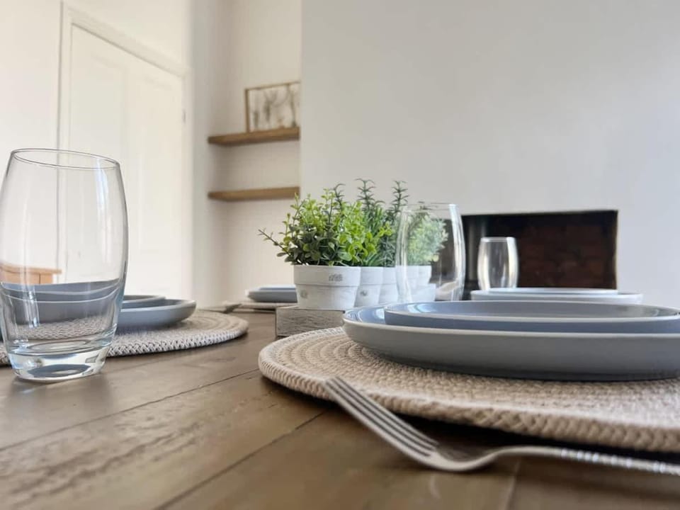 Wrightson House by Blue Skies Stays House in England