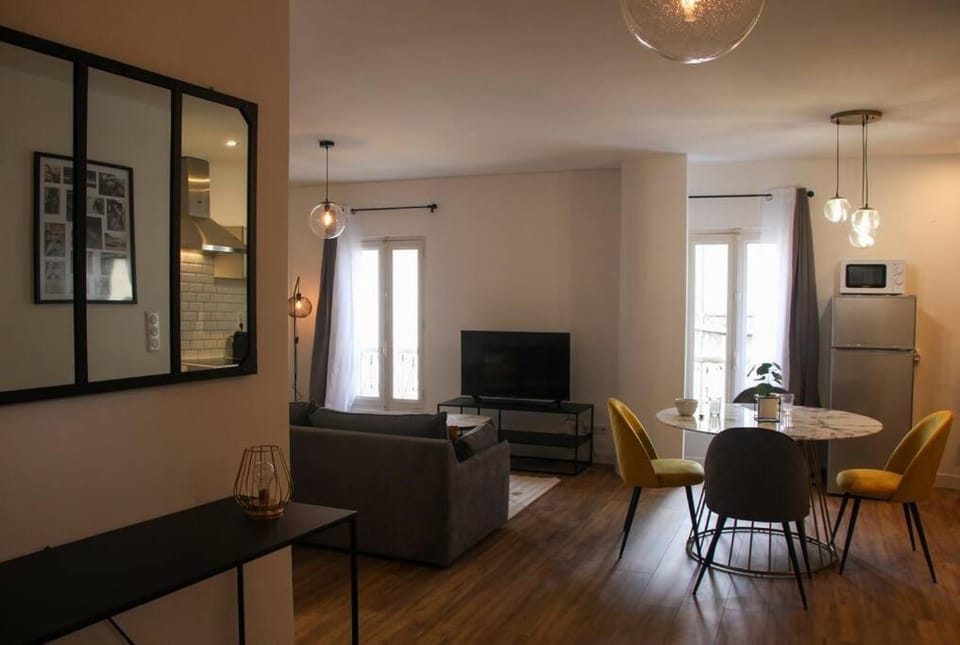 Proche festival - centre - lave-linge - wifi fibre Apartment in Avignon