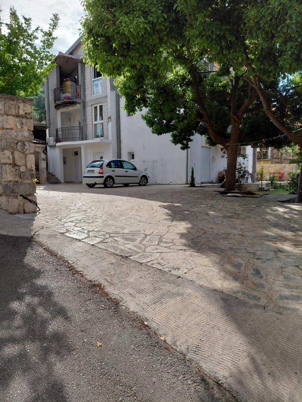 Apartman Snezana Kalimanj Apartment in Kotor Municipality