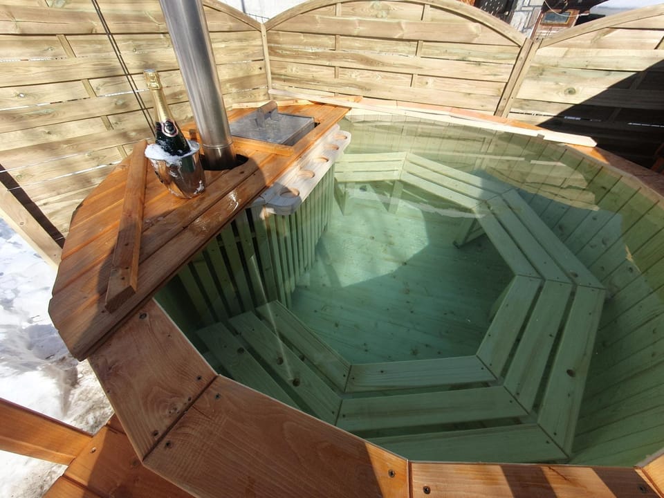 Cabana de Vis Valea Prahovei - ciubăr și saună la munte Chalet in Prahova, Romania