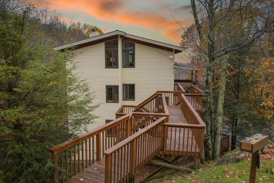 Heavens Door House in Beech Mountain