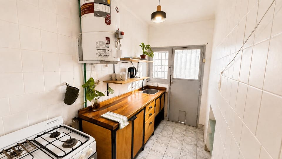 Casa Jade hogar familiar con jardín y parrilla House in Godoy Cruz