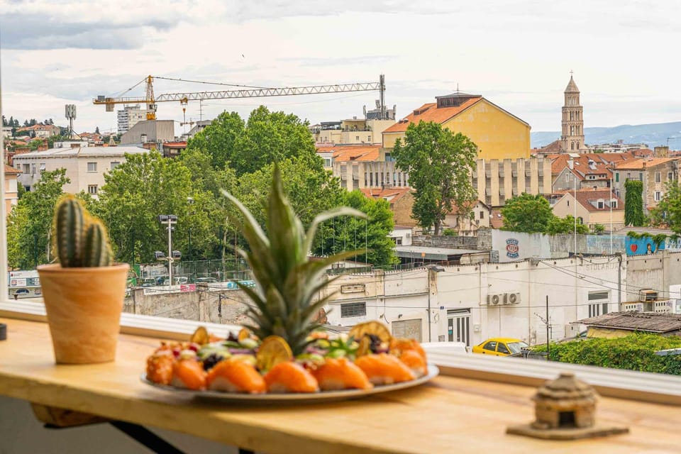 Food and drinks, City view