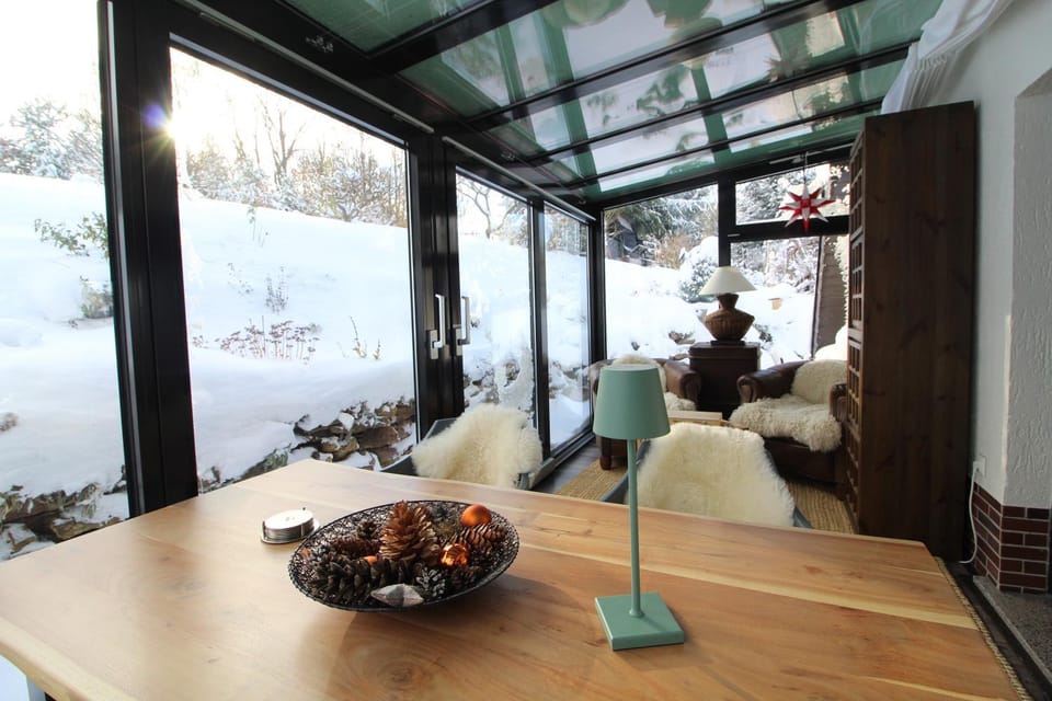 Winter, Photo of the whole room