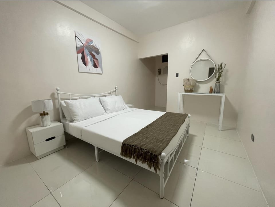 Cresta Dormitory Bed and Breakfast in Dumaguete