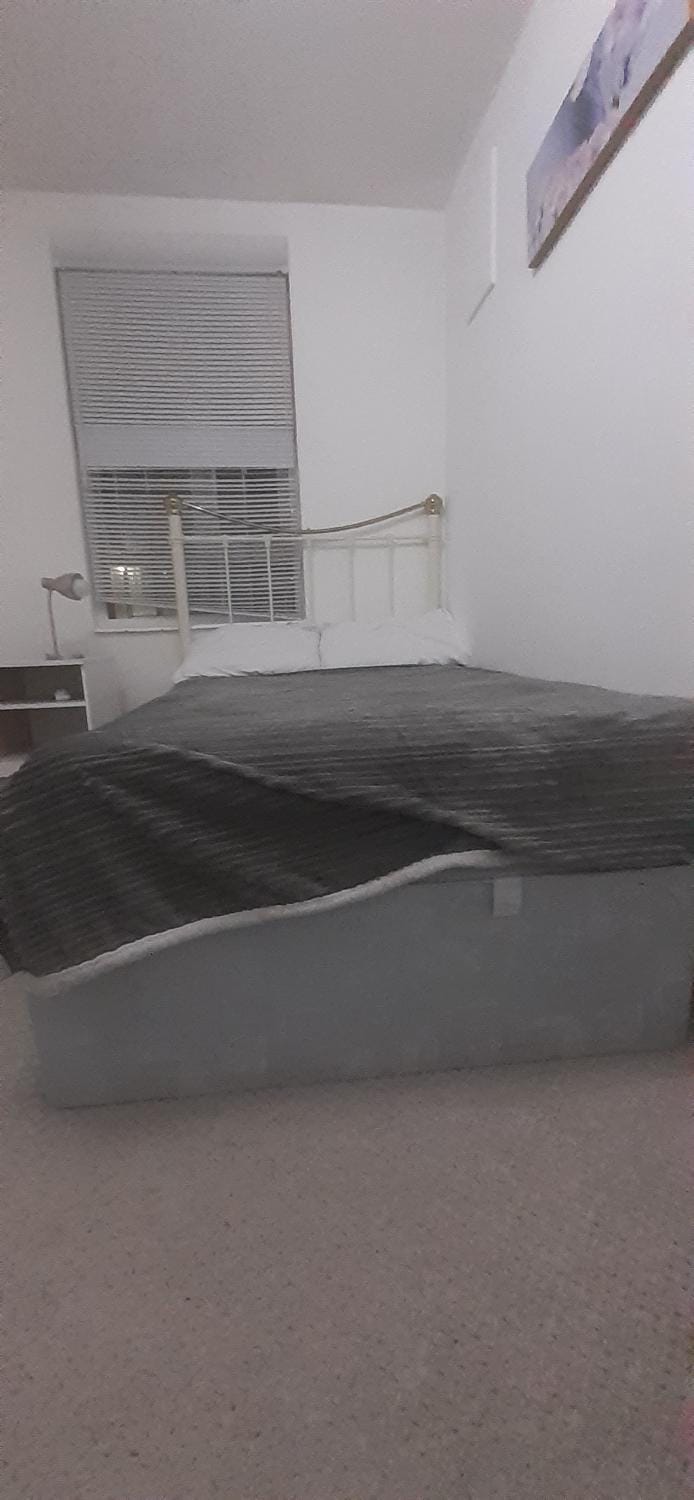 Double room close to portobello and westfield Vacation rental in London