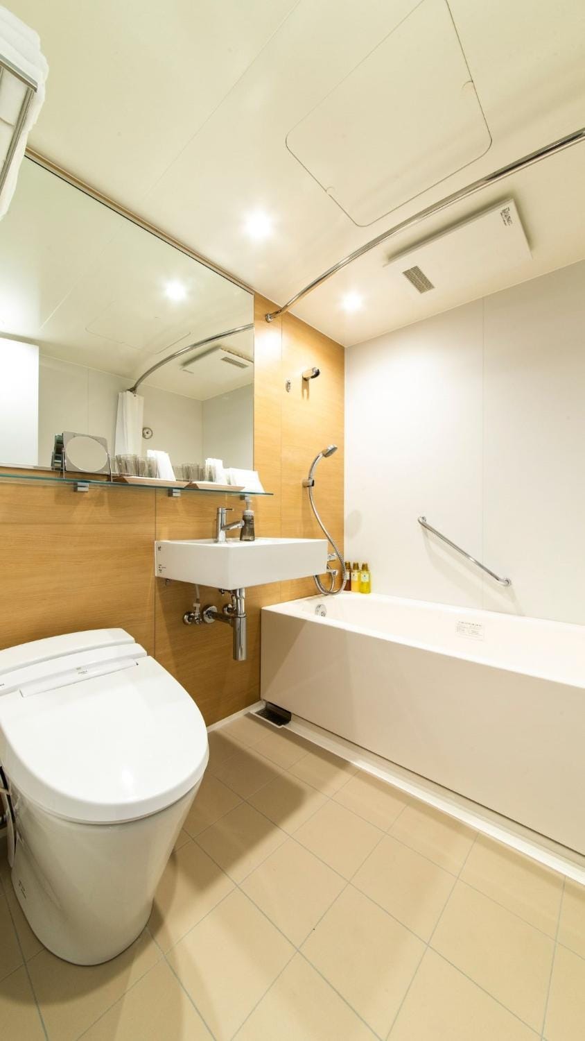 Shower, Toilet, Bathroom, Bath