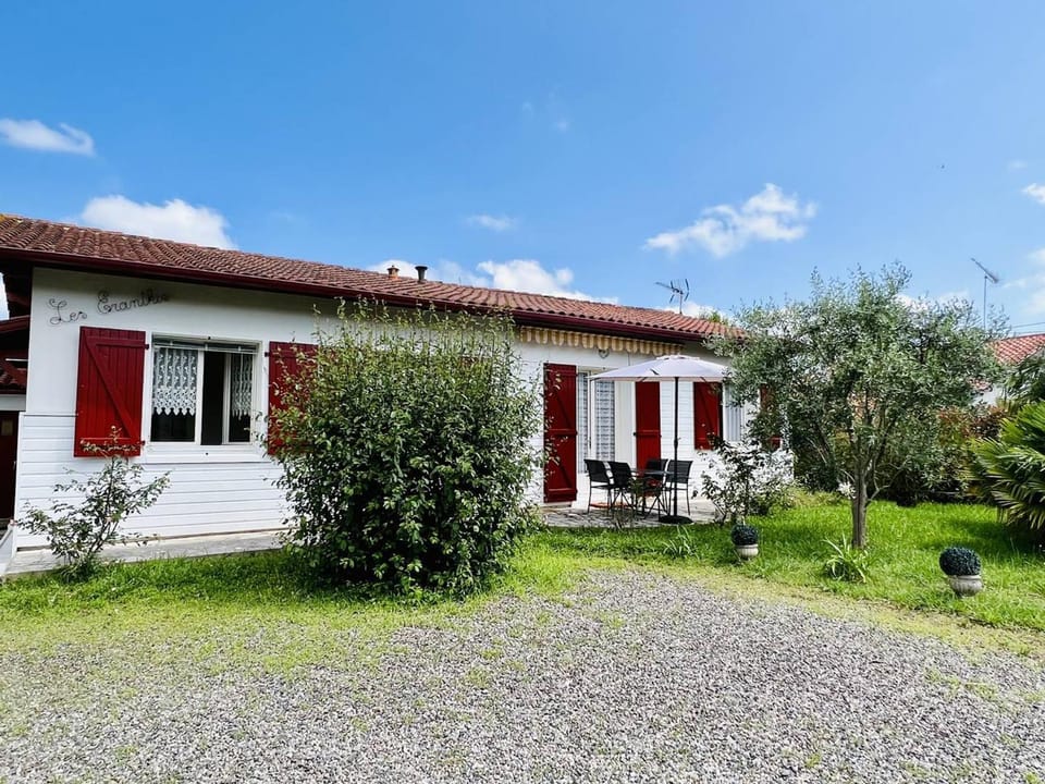 Maison T3 à Cambo, Animaux Admis, Parking, Internet - FR-1-495-126 House in French Basque Country