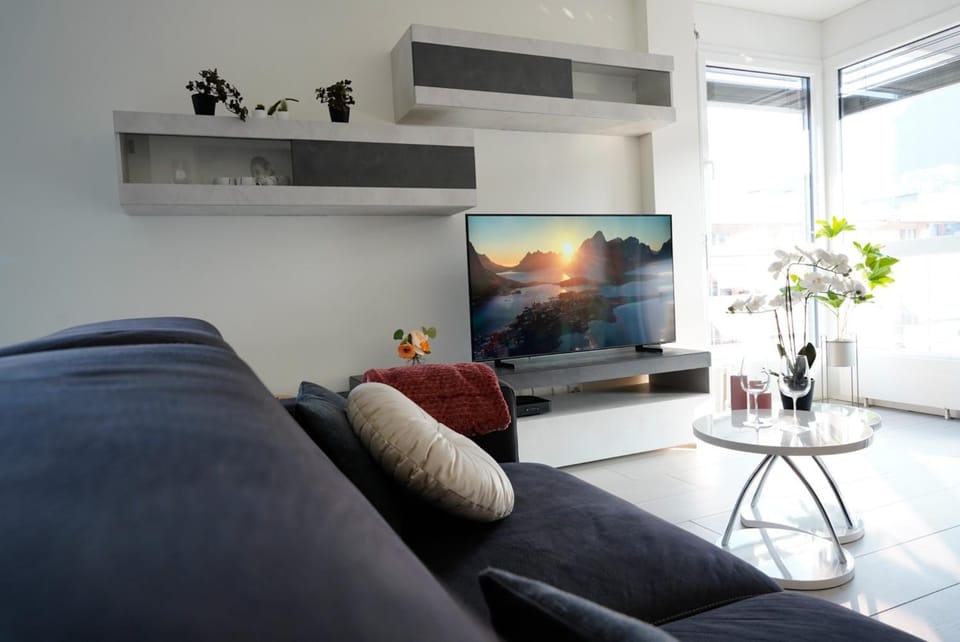 TV and multimedia, Living room