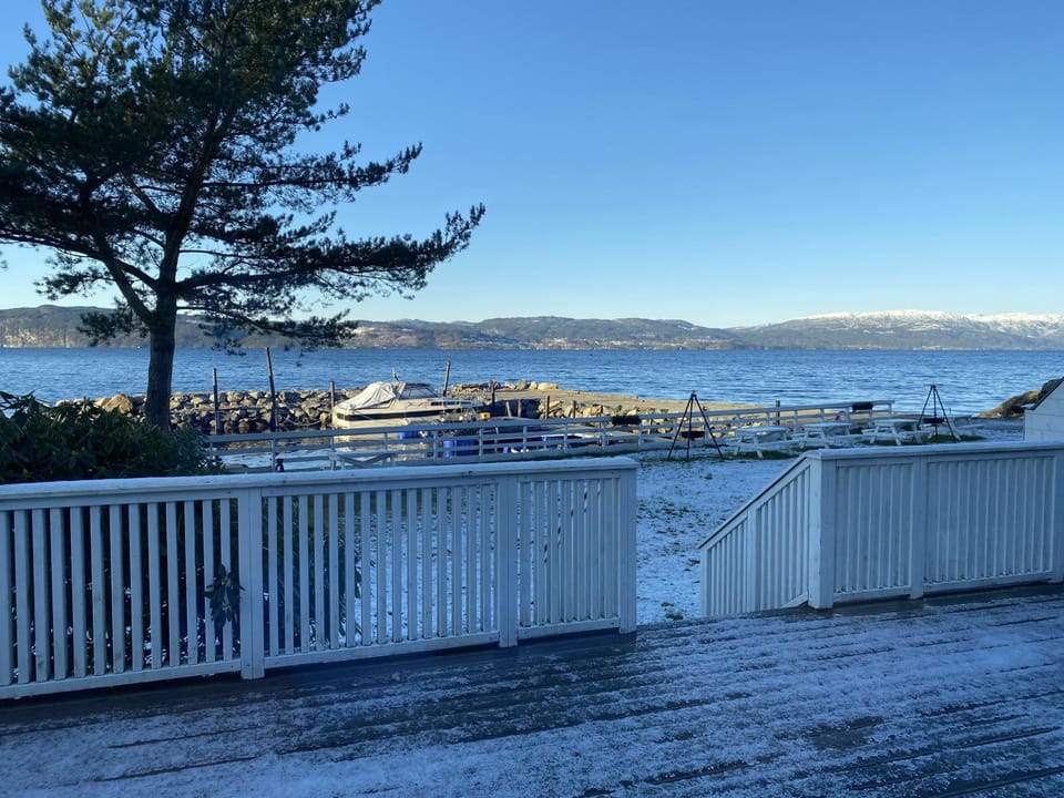 Natural landscape, Balcony/Terrace, Lake view