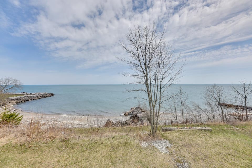 Lake Michigan Vacation Rental w/ Private Beach! House in Wisconsin