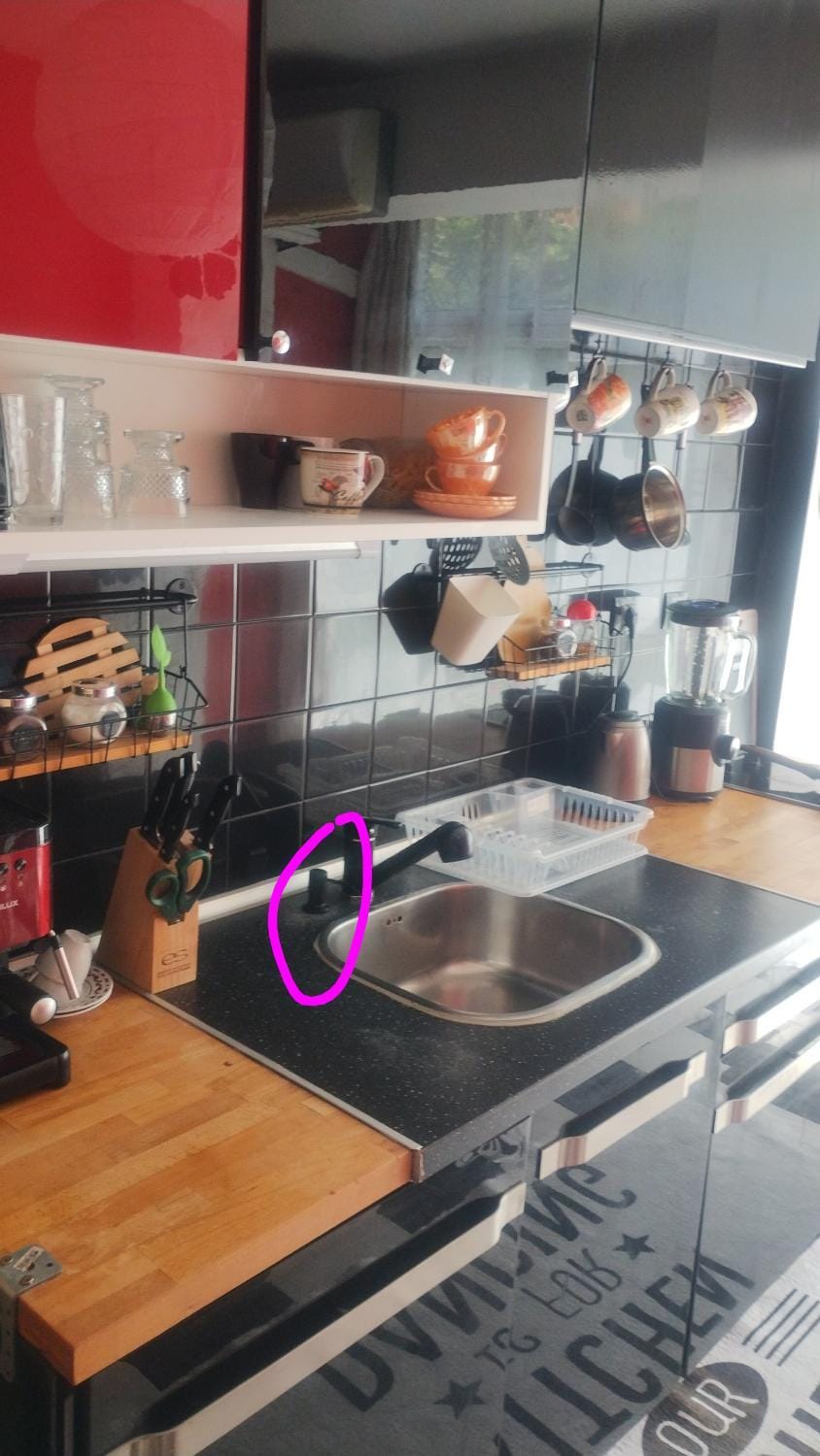 Kitchen or kitchenette