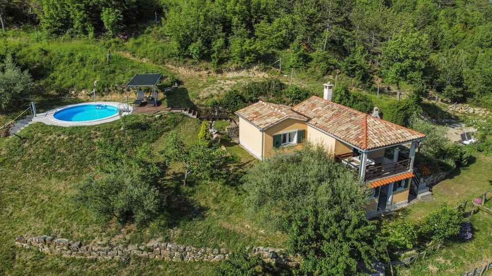 Casa Antonija in Sovinjska Brda - Haus für 2 Personen House in Istria County
