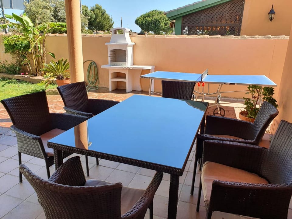 Villa Ostrero Villa in Chiclana de la Frontera