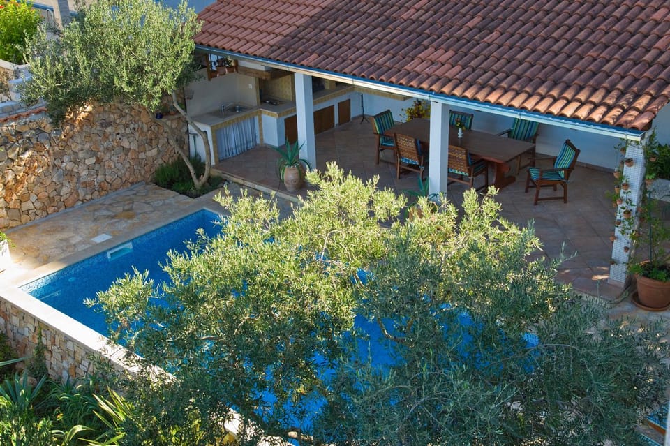 Pool view, Swimming pool