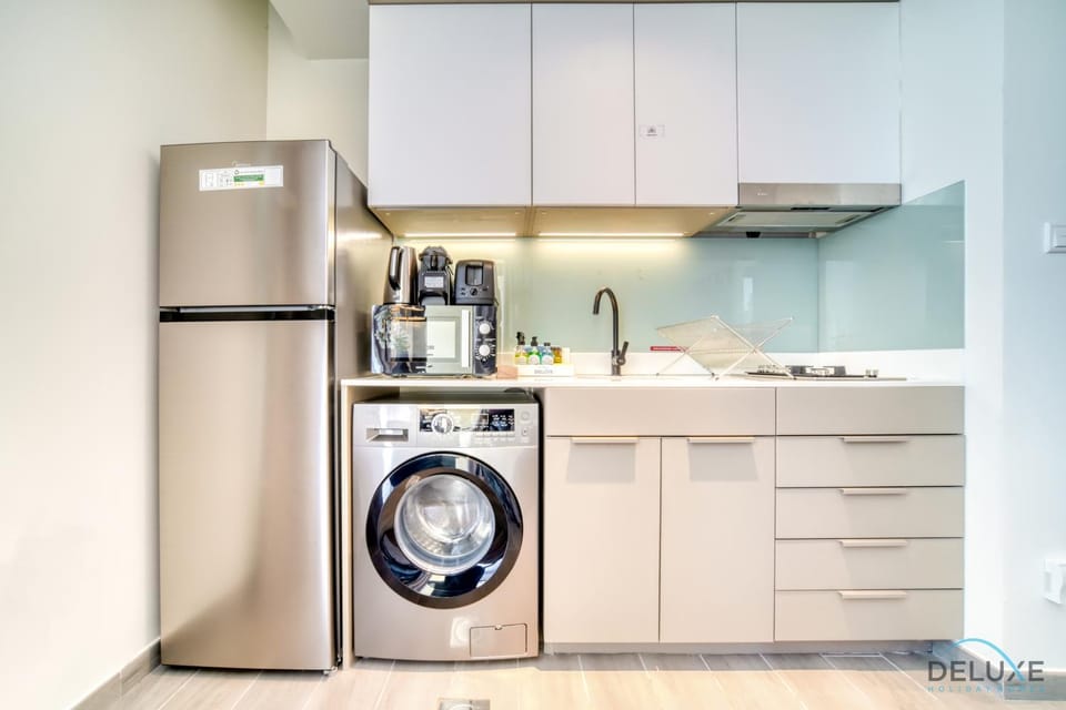 Coffee/tea facilities, Kitchen or kitchenette, minibar, pet friendly, stove, washing machine
