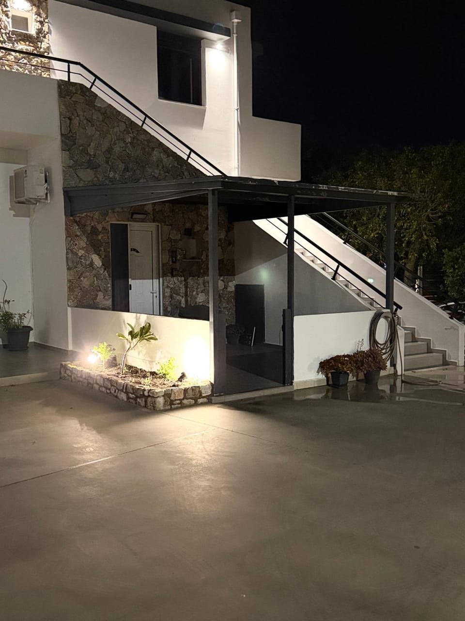 Property building, Night, View (from property/room)