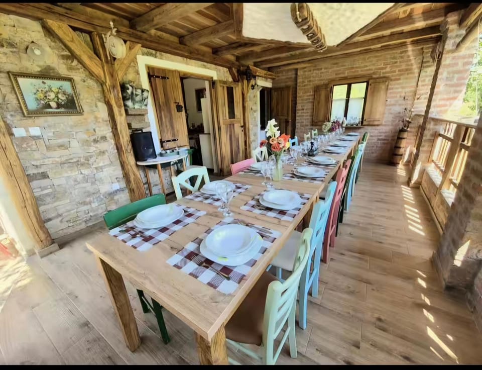 Banquet/Function facilities, Seating area