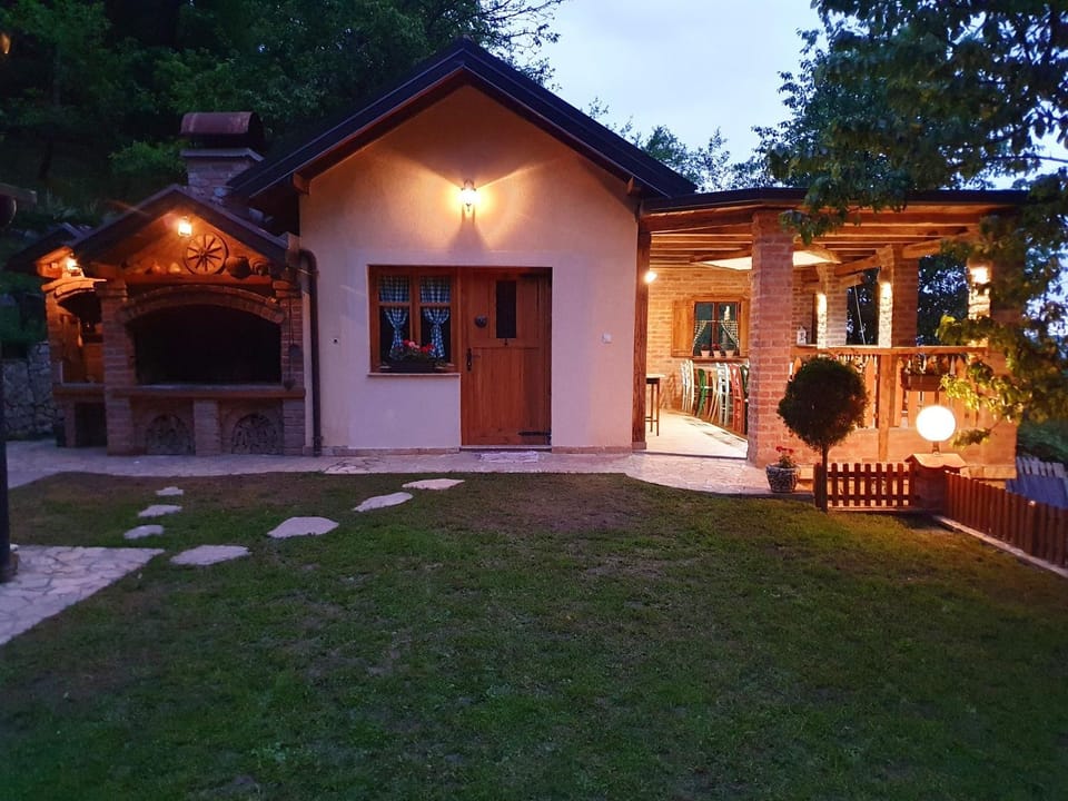 Night, Garden view