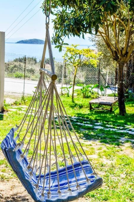 HUT HOUSE Εξοχικό στην παραλία Μ. Άμμος House in Skiathos