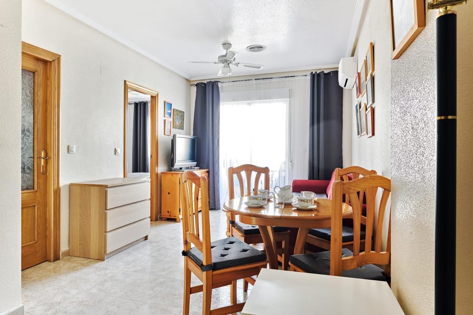 Del Cura playa Apartment in Torrevieja
