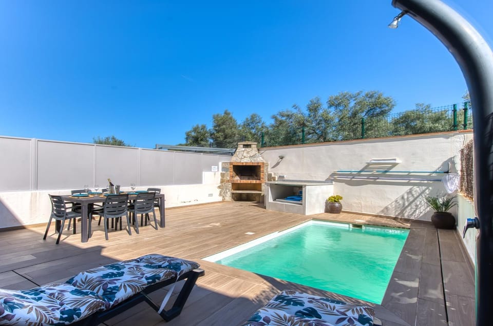 Patio, Balcony/Terrace, Swimming pool