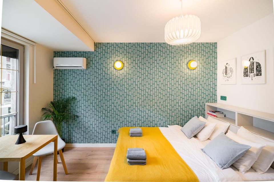Victoriei Old Town Studio - Self Check-in Apartment in Bucharest