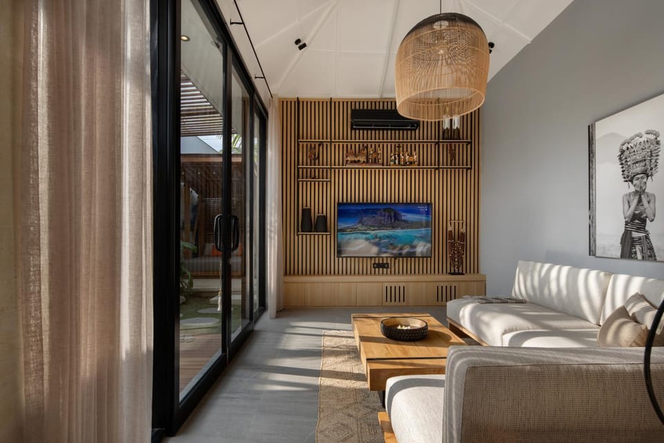 TV and multimedia, Living room, Seating area, Garden view, Pool view, air conditioner