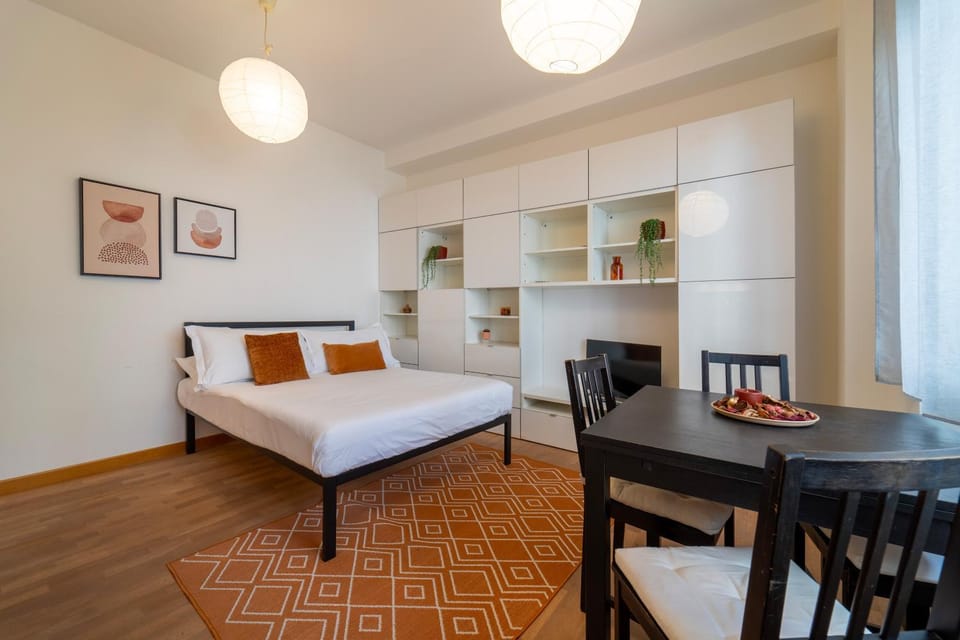 Dining area, Bedroom