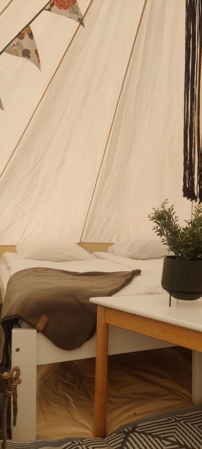 Luksustelttailua Saimaan Pistohiekalla Luxury tent in Finland